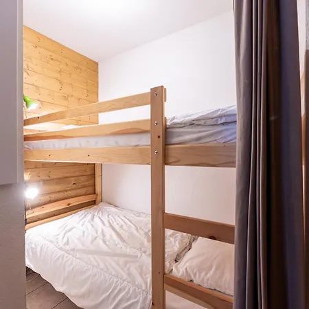 Ty Aravis Apartment *
